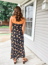 Load image into Gallery viewer, Strapless Summer Floral Maxi Dress
