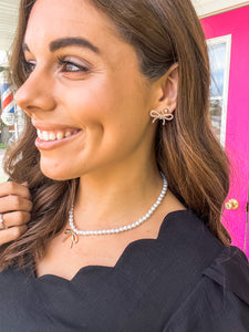 Nila Pearl Bow Earrings