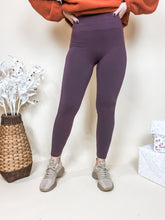 Load image into Gallery viewer, Sweet Escape Seamless Leggings
